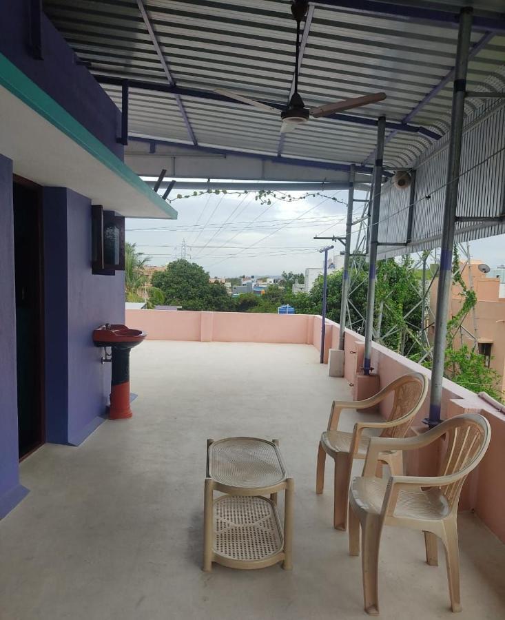 Ramana Maharshi Gaestehaus Tiruvannāmalai Exterior foto